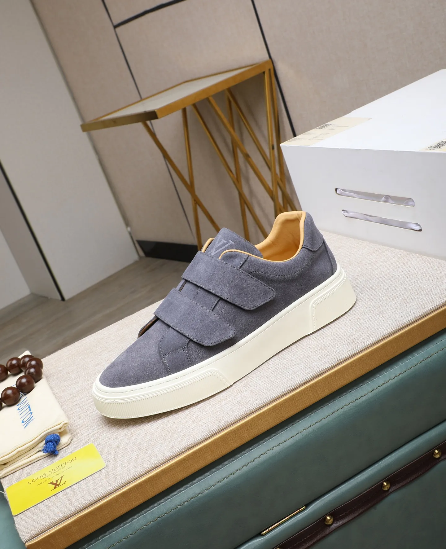 Men's shoes 💰460 [LV～] Men's casual shoes 2025z cabinet sales simultaneously 🔶Size: 38-44 #️⃣ 🔷3 colors🔜The upper is made of multi-material splicing➕cow leather lining, comfortable and breathable, sole: original comfortable and wear-resistant outsole, ⚠️real thing📱photographed🎬real thing is better📢📢📢